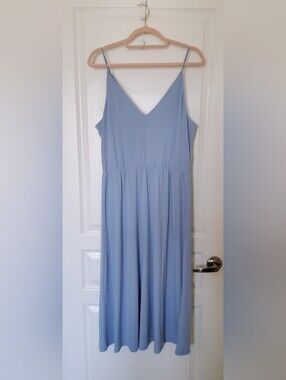 NWT H&M Light Blue Midi Dress – Size M